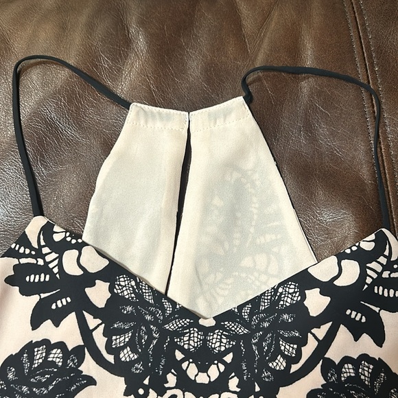 Express XS halter silk pink and black tank - Picture 2 of 7